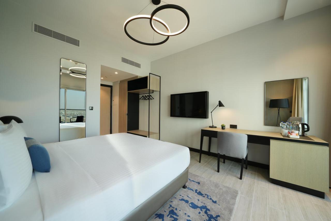 דובאי Damac Hills 2 Hotel, An Edge By Rotana Hotel מראה חיצוני תמונה